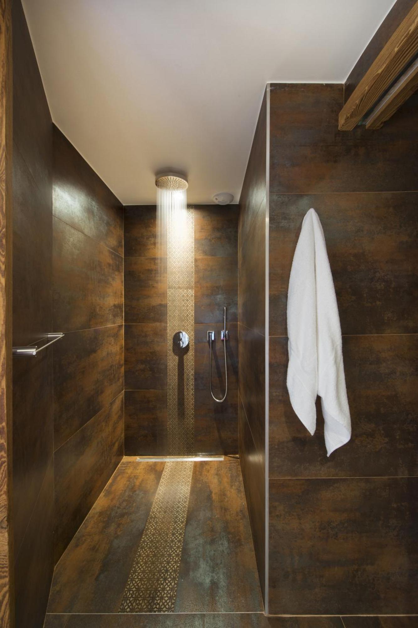 Les Rhodos Hotel La Clusaz Room photo