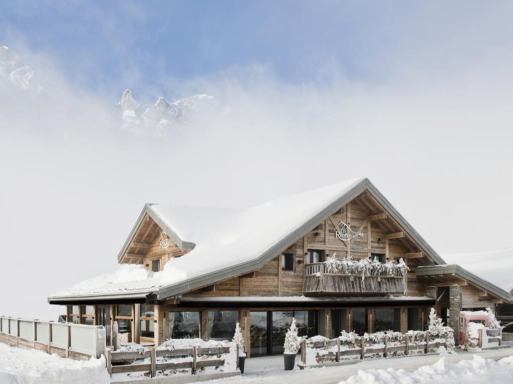 Les Rhodos Hotel La Clusaz Exterior photo